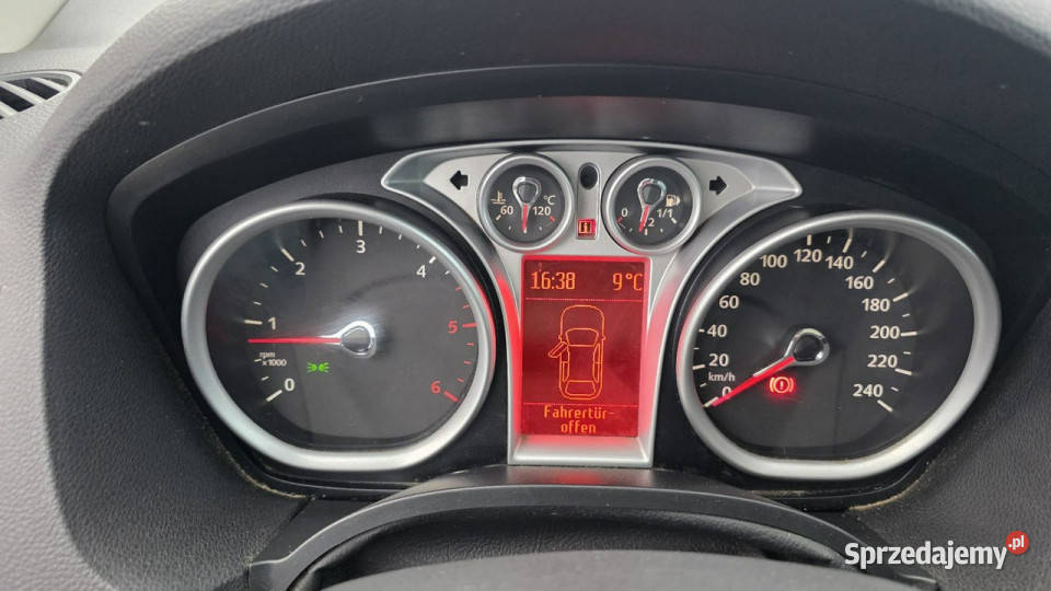 Ford Kuga Titanium Panorama Duża Navi xsenon I przyciemniane szyby Lębork