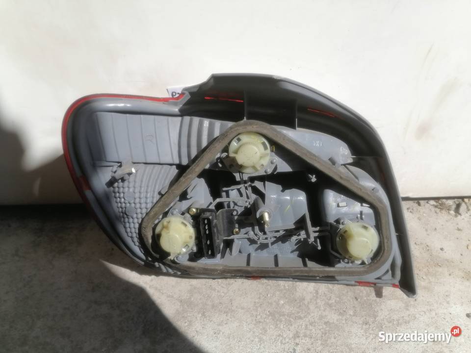 Lampa tył tylna prawa do Toyota Yaris I LIFT Cieszyn sprzedam