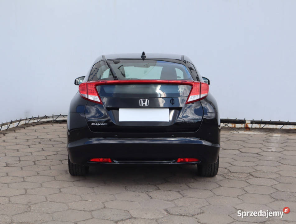 Honda Civic 14 iVTEC Hatchback
