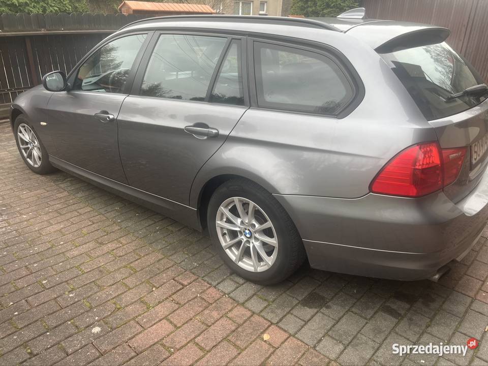 BMW seria 3 Rok produkcji 2011 Trzebinia