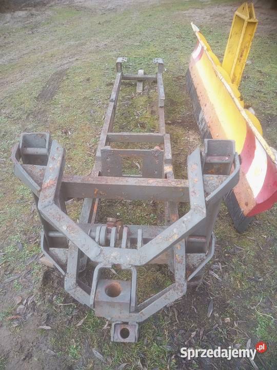 Pług do śniegiu c 360 uszkodzony Nowa Karczma
