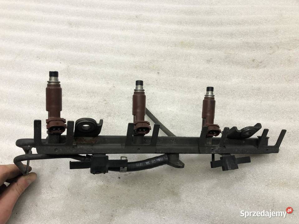 LISTWA WTRYSKOWA SUZUKI LIANA 13 16V 0105 osobowe