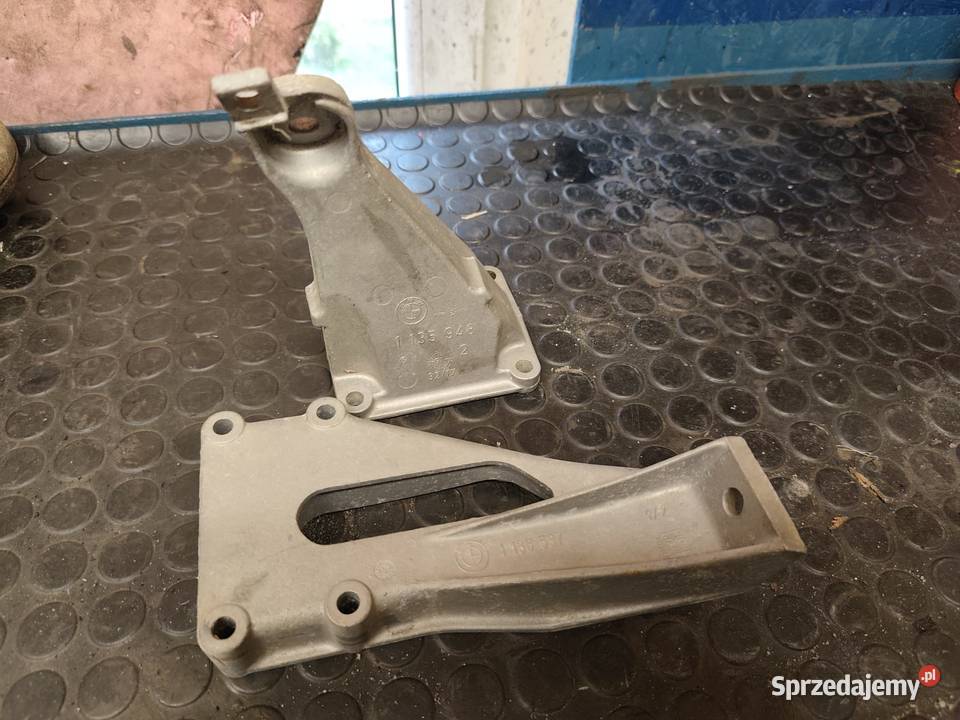 Łapy silnika Bmw e34 1136371135948 Zawieszenie silnika