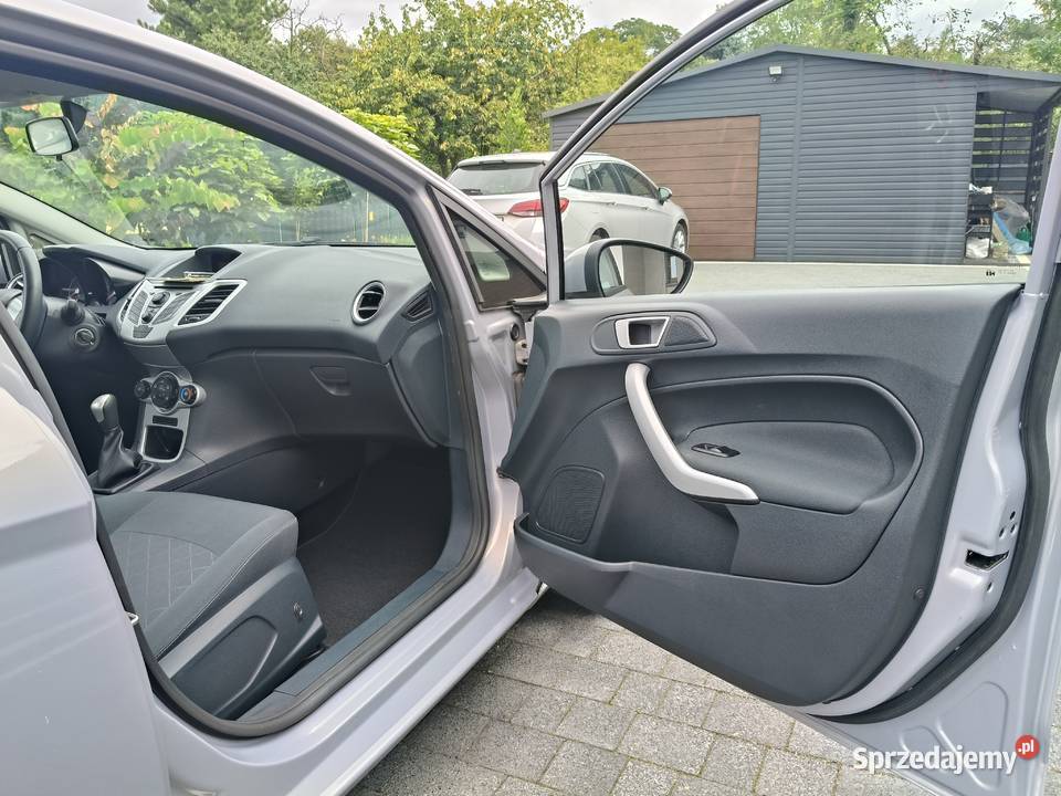 Ford Fiesta 12582 niski przebieg 79 Kraków sprzedam