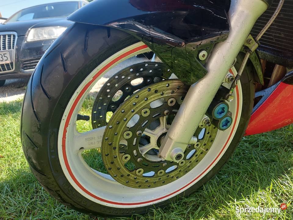 Yamaha R6