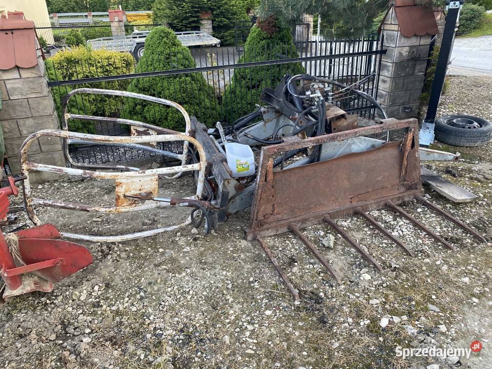 Tur 3 sekcyjny Ursus C330 chwytak do bel i widły Osprzęt roboczy Lubcza