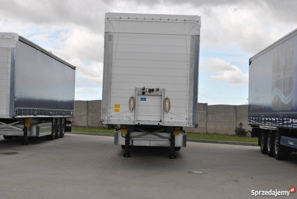 NACZEPA SCHMITZ 2017 Z NIEMIEC OŚ PODNOSZONA Schmitz Cargobull