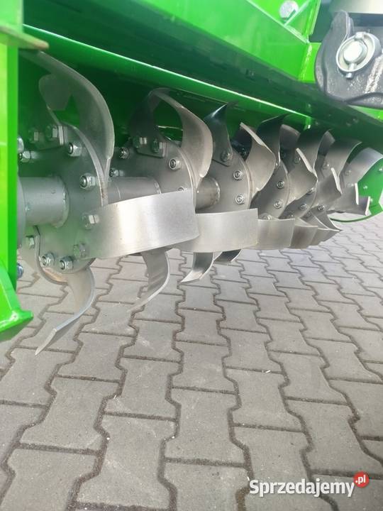 SUPER ZESTAW MISTRAL 2055 GLEBOGRYZARKA BOMET 16 Potworów