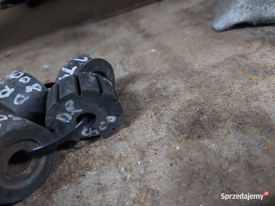 Suzuki DR 800 DR 750 gumy tuleje mocowanie Baku dolnośląskie