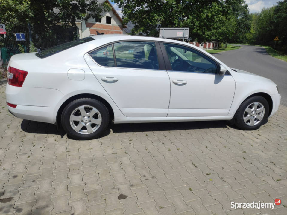 koda Octavia Bogate wyposaż 70tkm 4cylindry III isofix mazowieckie Stare Budy