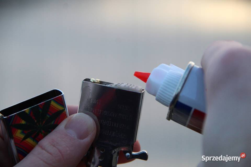 Lufka Do Gry Z Zapalniczką Benzynową W Ostrowy nad Okszą sprzedam