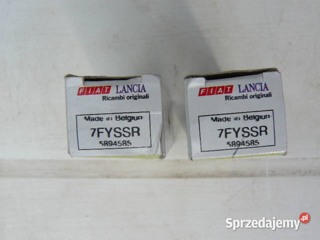 Świeca Zapłonowa do Malucha 126P Oryginał Strzelin sprzedam