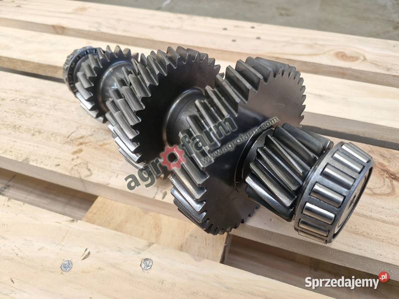 Wałek Valtra C100 C110 C120 C90 M120 XM130 Byków sprzedam