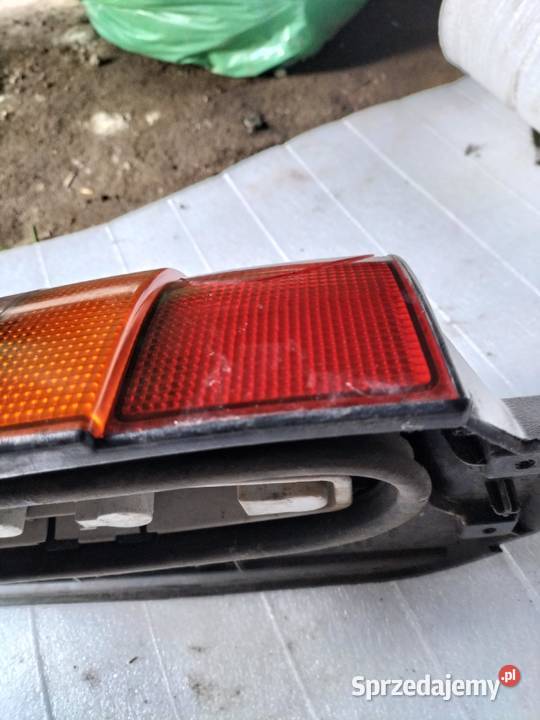 LAMPA PRAWY TYL ESPACE II 2 602510189