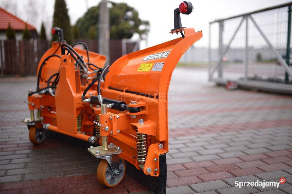 Pług do śniegu strzałkowy Vario 200 hydrauliczny Tajęcina sprzedam