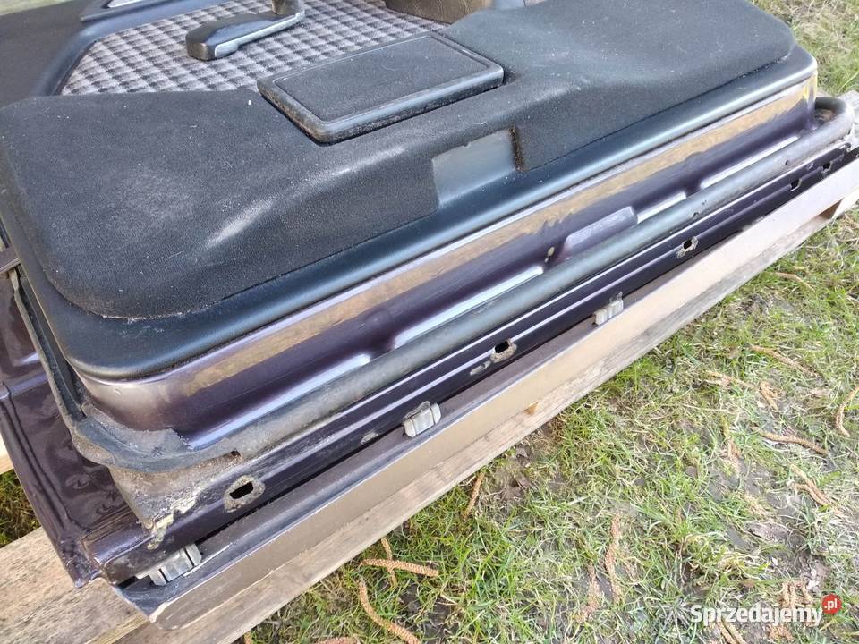 Mercedes W124 S124 kombi drzwi prawe tył tylne osobowe Sieradz