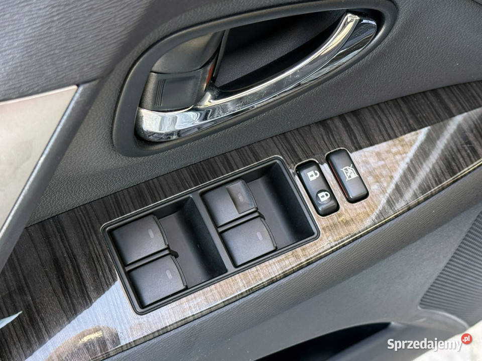 Toyota Avensis 20VVTi 152 podgrzewane fotele Węgrów