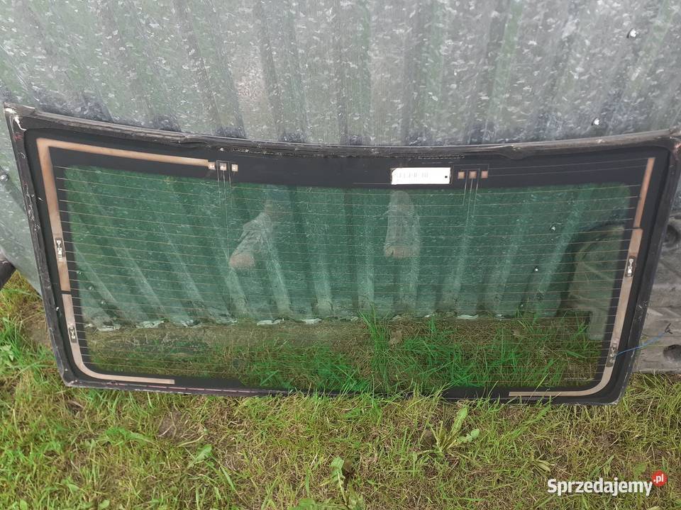 Szyba tylna tył Mercedes w 204 sedan Rąty