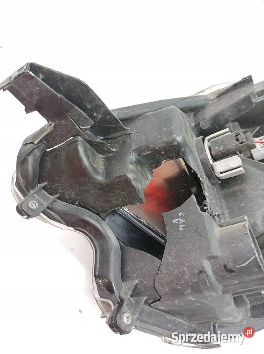 LAMPA PRZÓD PRAWA EUROPA SOCZEWKA USZKODZONA osobowe Motoryzacja
