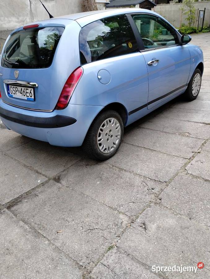 Lancia Ypsilon 14 95 benzyna 220400km Sopot