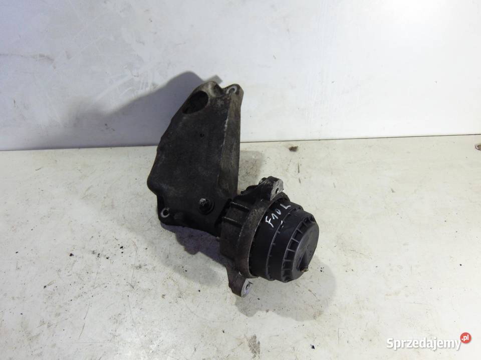 ŁAPA PODUSZKA SILNIKA LEWA BMW F10 20 D 6781241 Zawieszenie silnika