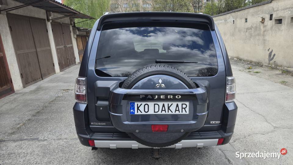 Mitsubishi Pajero IV 38 V6 MIVEC w perfekcyjnym Kraków