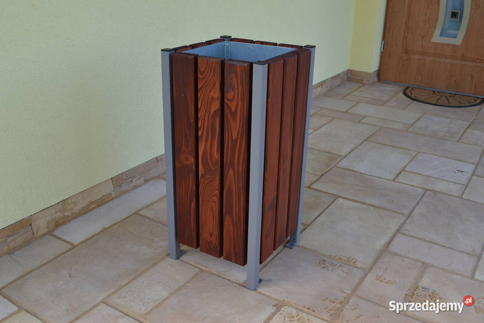 Kosz na odpadki śmieci drewno stalowo drewniany Zalesie