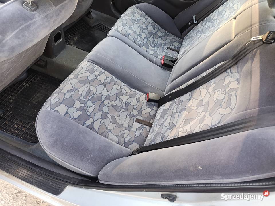 Toyota Avensis 18 gaz LPG długie opłaty Płock