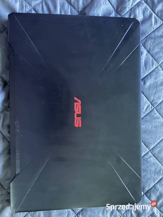 mam na sprzedaż laptopa albo zamianę Oświęcim