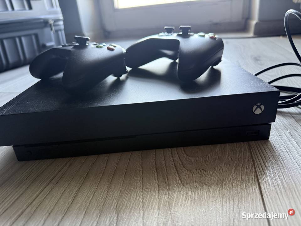 Xbox one X 1TB 2 pady okablowanie karton Żołynia