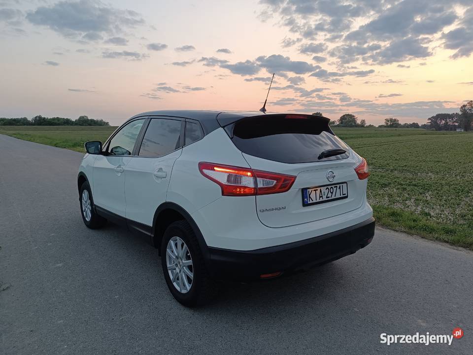 Nissan Qashqai 2015 niski przebieg benzyna Tarnów sprzedam