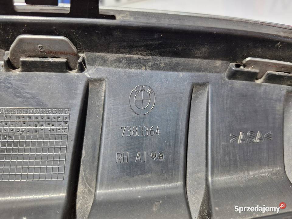 BMW X1 F48 NERKA GRILL KRATKA PRAWA ATRAPA