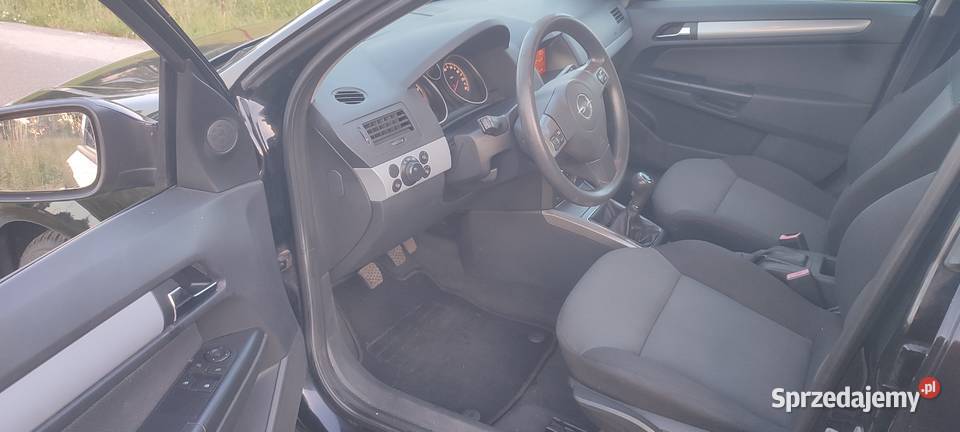 OPEL ASTRA H 14 16v5 drzwiklimasuper stan z Krosno
