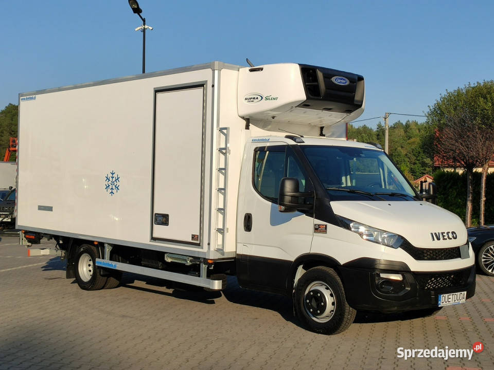 Iveco Daily 70C17 Mroźnia Ściana Grodziowa Rok produkcji 2016 Motoryzacja świętokrzyskie Widełki