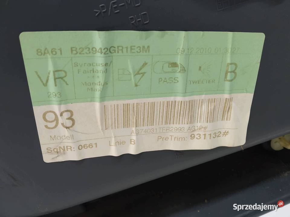 TAPICERKA BOCZEK PRAWY PRZÓD 3D PASAŻERA Ford sprzedam