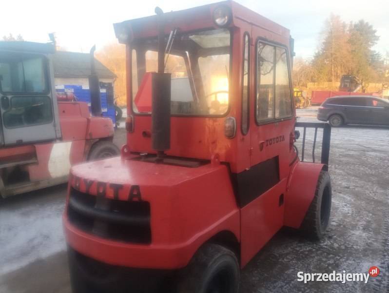 wózek widłowy 4 tony Toyota 02FD40 koła Karasiewo