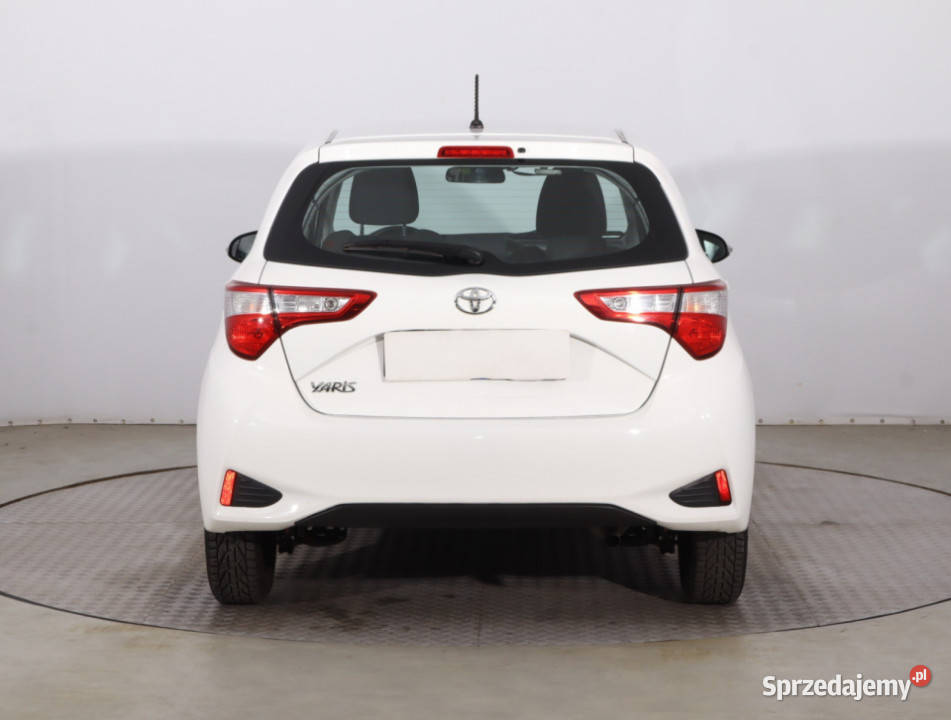Toyota Yaris 15 Dual VVTi nieuszkodzony Piaseczno sprzedam