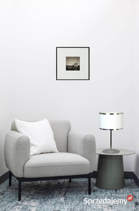 Metalowa lampa stołowa SILLVIK Nowe