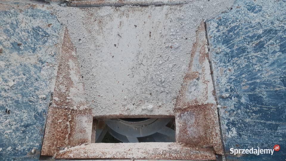 Rozsiewaczem Bogbelle B2000 Nałęczów