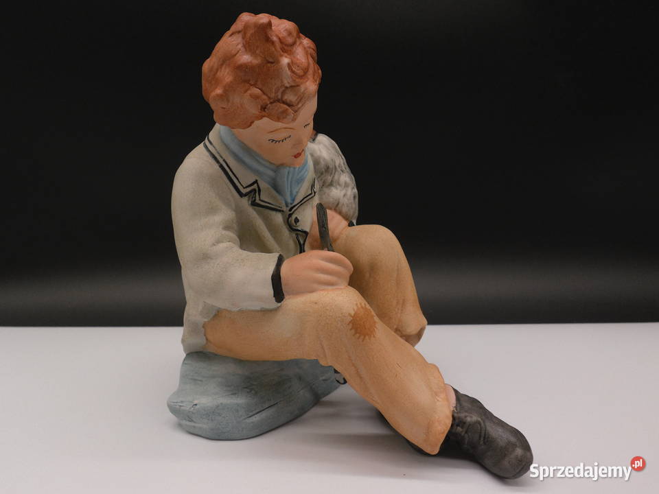 Figurka Chłopiec z Pieskiem ARPO Romania Biskwit Porcelana i szkło Raszków