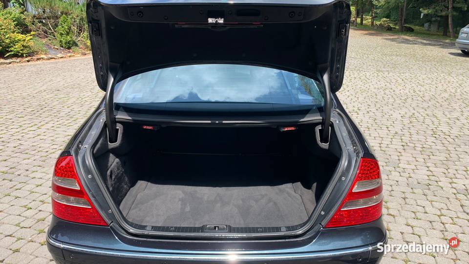Mercedes Benz Klasa E W211 27CDI reflektory ksenonowe Humniska sprzedam