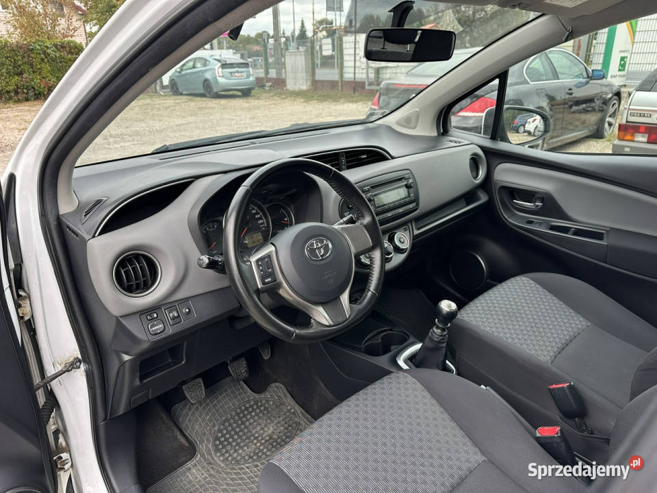 Toyota Yaris 13 benz6 biegówKlimaIsofixSalon FV Warszawa