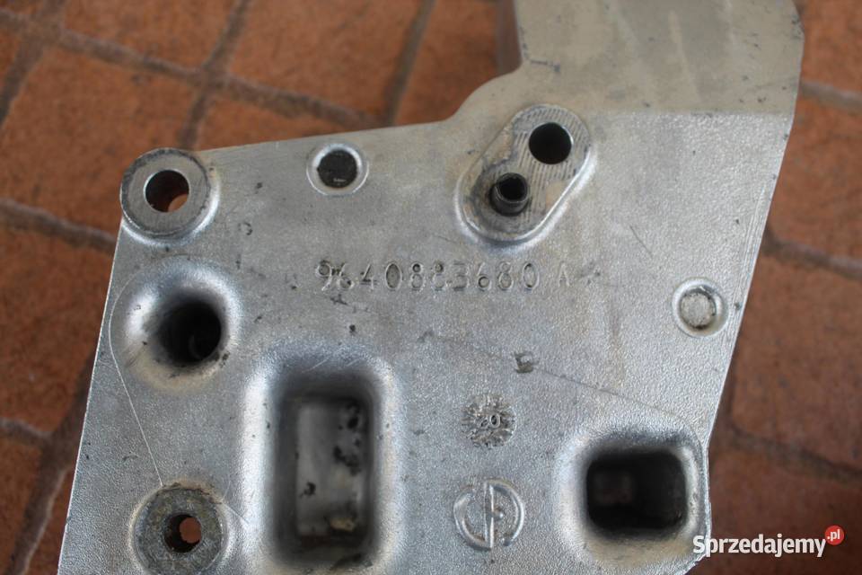 ŁAPA WSPORNIK SILNIKA CITROEN C3 I 14 B