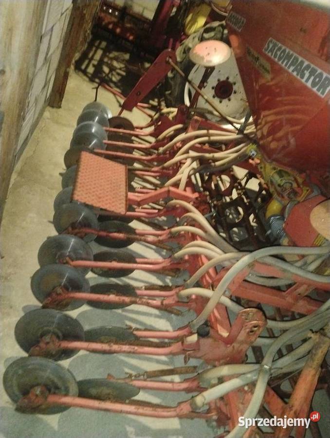 Siewnik talerzowy Accord Plesewo