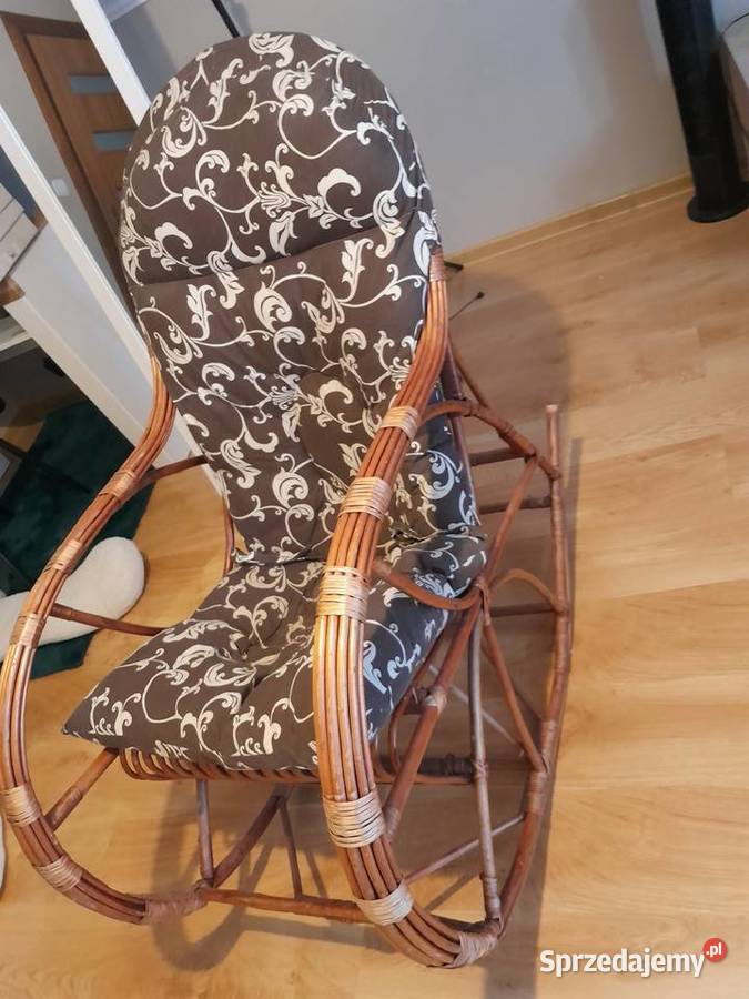 Fotel wiklinowy bujany z poduszką Stalowa Wola
