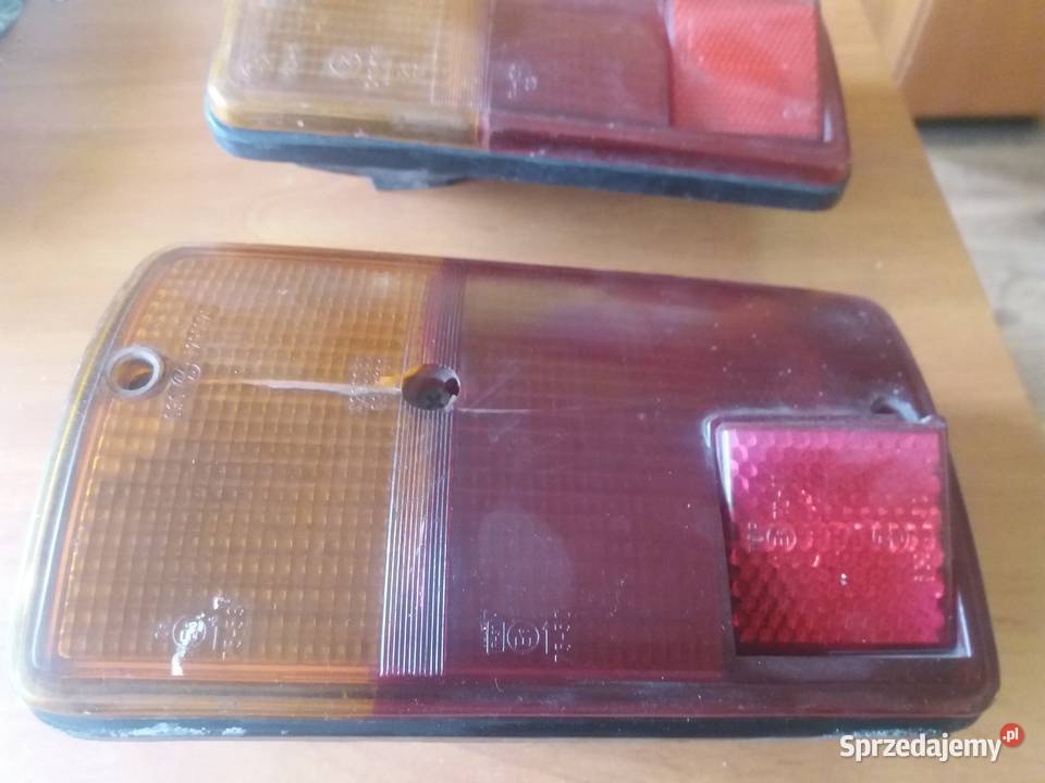 lampa tylna prawa fiat 126p druga Gliwice