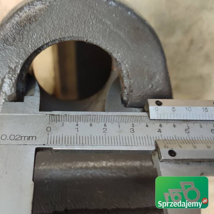 Siłownik tylnego podnośnika G835860030020 Wilkowo sprzedam