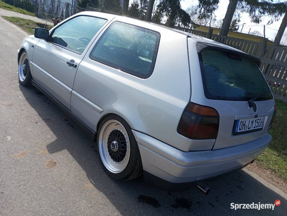 Volkswagen Golf Mk 3 18 benzyna klimatyzacja lakier metallic Golf Świecie nad Osą