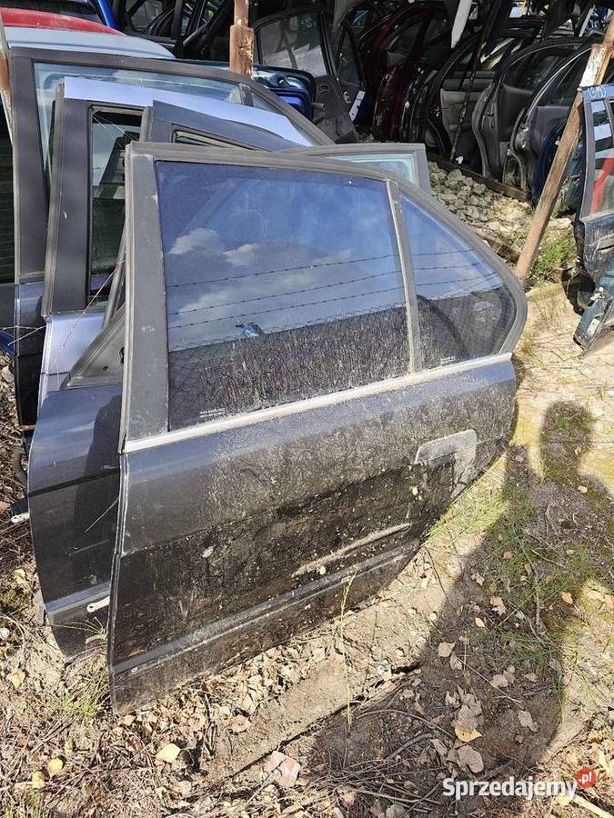Drzwi lewy tył bmw e34