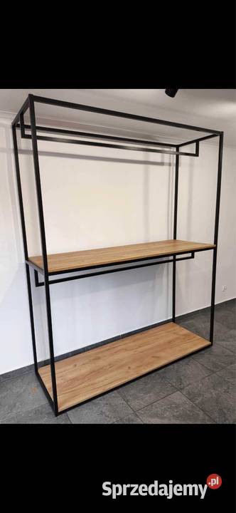 Sklep odzieżowy butik wyposażenie meble